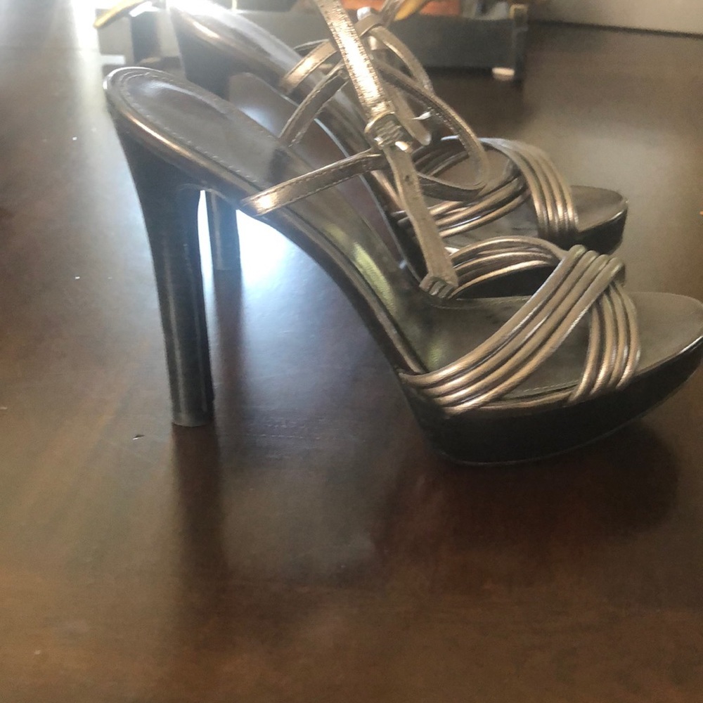 Sandals - Picture 2 of 3